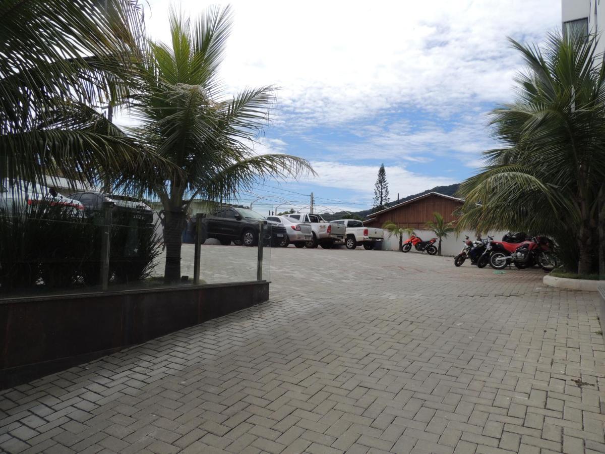 Hotel Recanto Dos Dinossauros Penha  Bagian luar foto